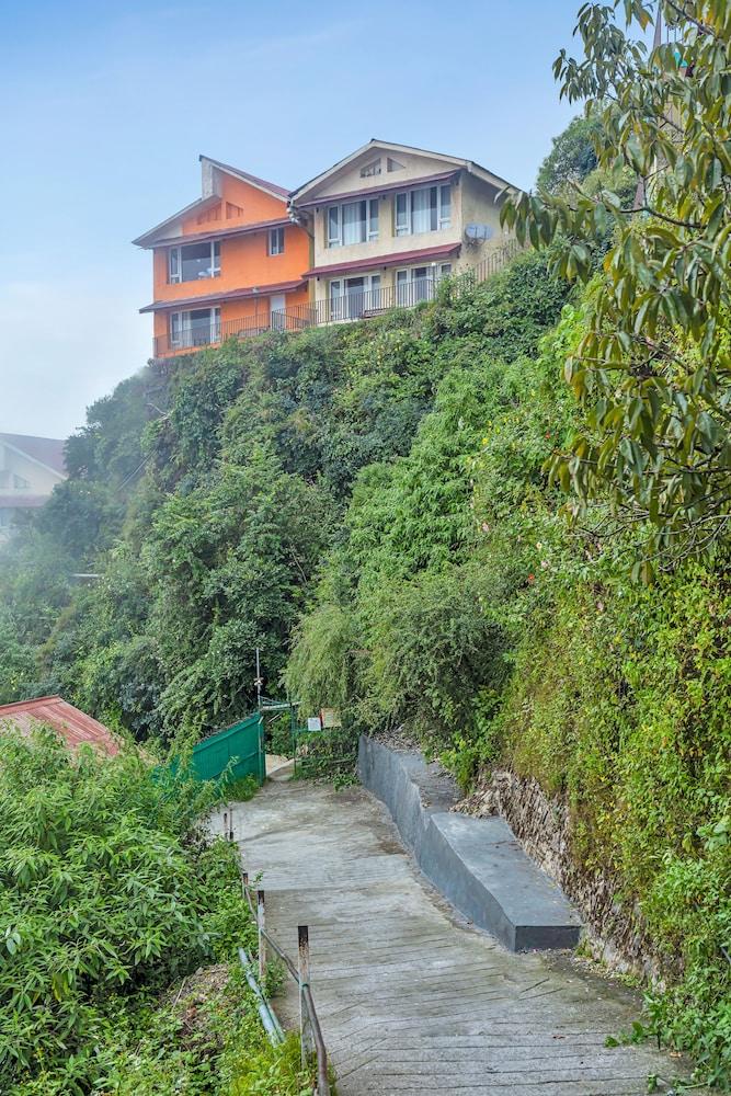 คลับ มหินทรา มัสซูรี Hotel ภายนอก รูปภาพ